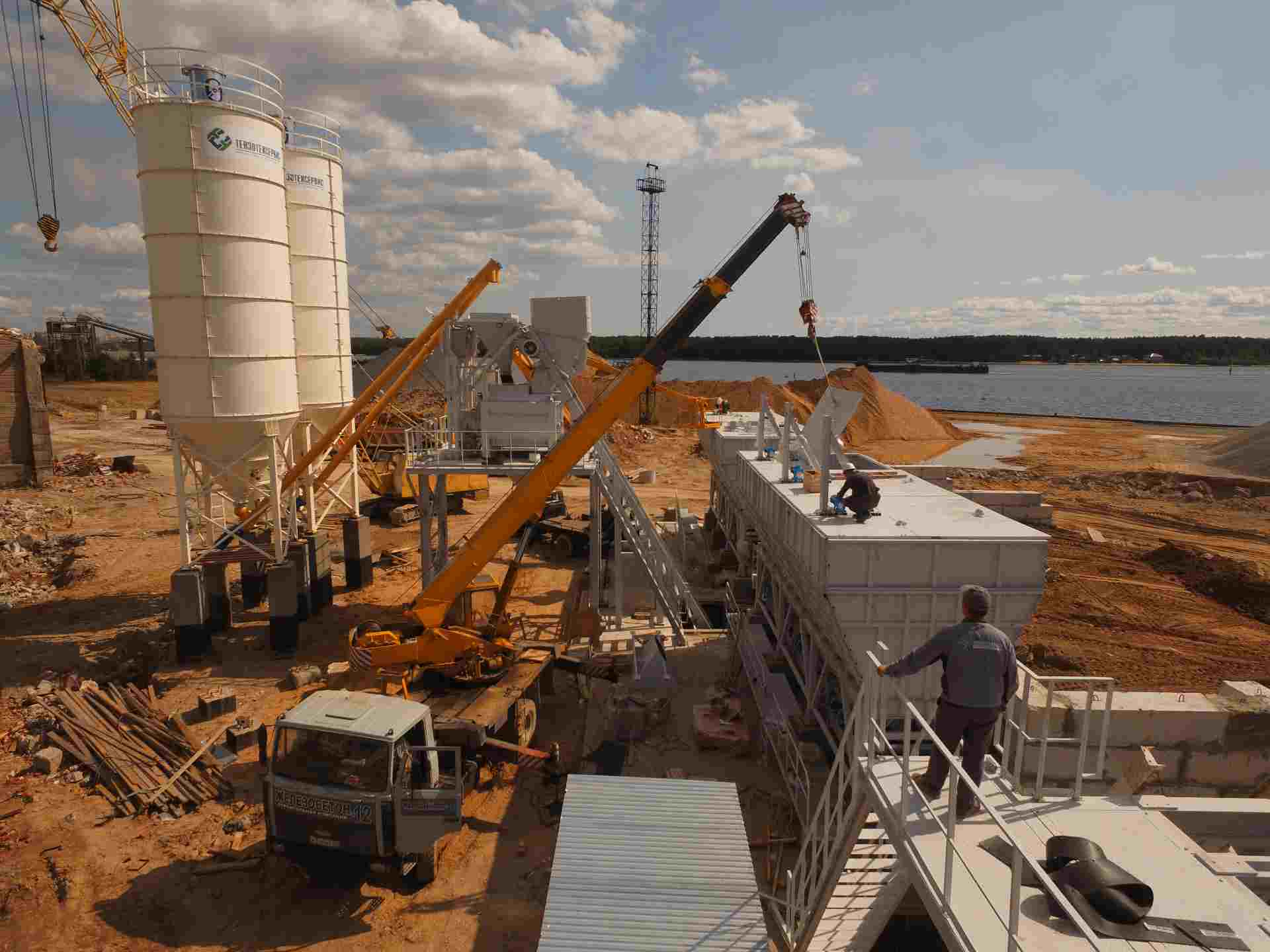 Строительная часть: фундамент и геометрия