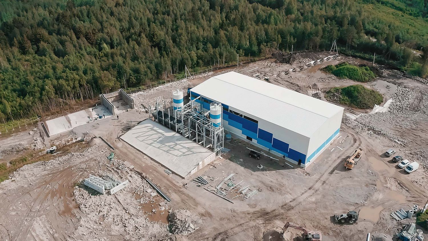 Запуск бетонного завода SmartBETON 50 S под вибропресc HESS GROUP Multimat RH 600-3